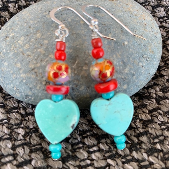 ❣️SALE Turquoise Heart & Vintage Red Bead Earrings - Picture 3 of 12
